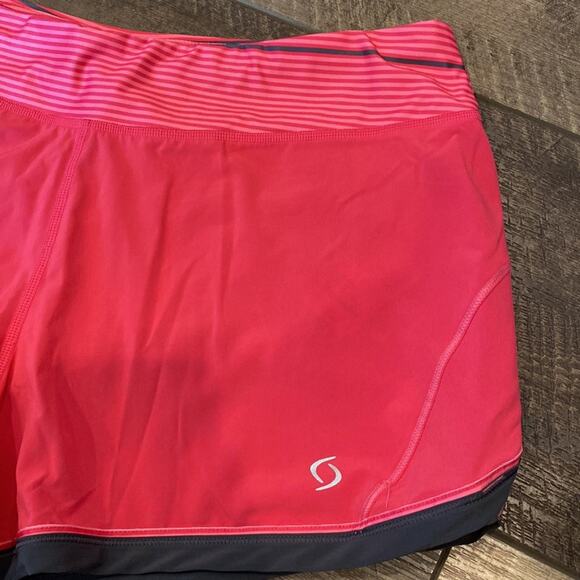 MOVING COMFORT Cute Pink Grey Workout Athletic Shorts Large - Picture 3 of 7